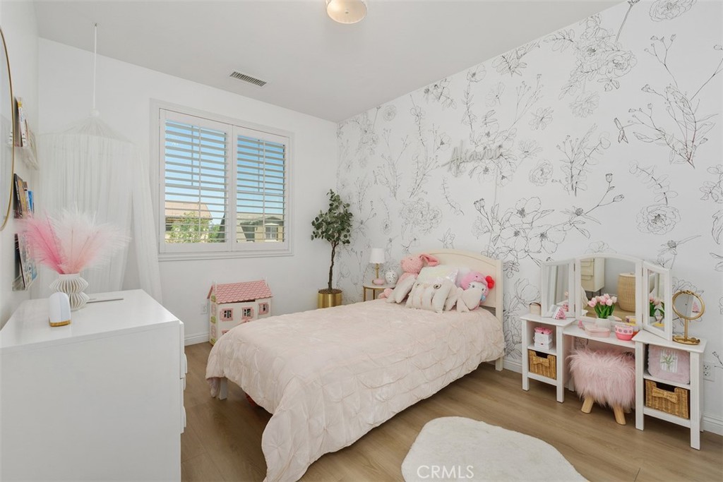 11415 Valley Oak