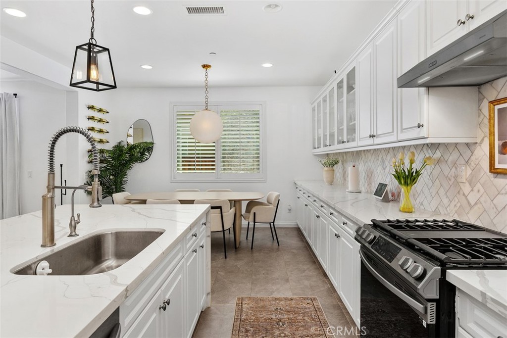11415 Valley Oak