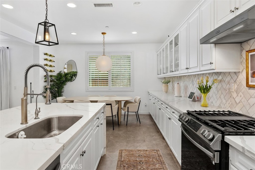 11415 Valley Oak
