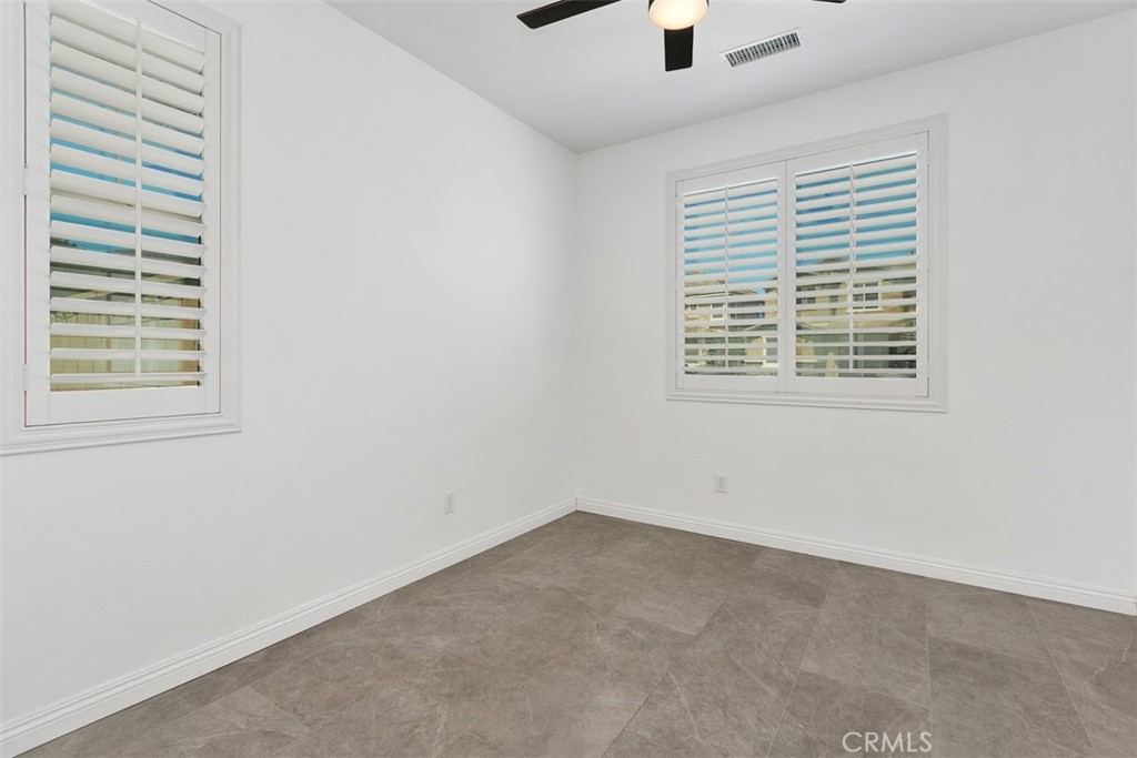 11415 Valley Oak