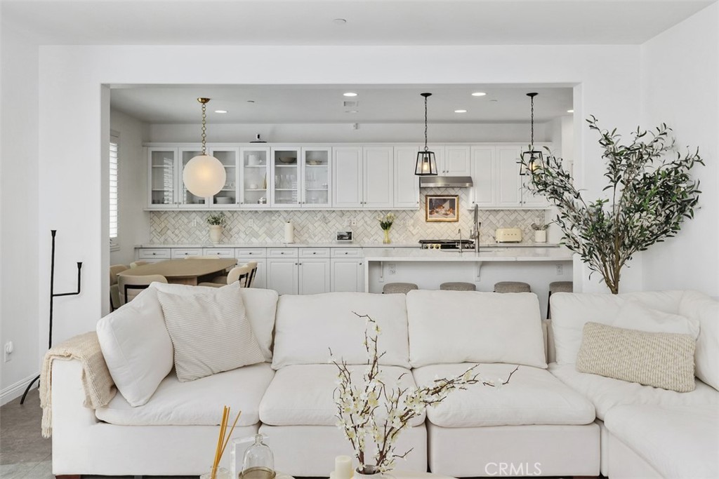 11415 Valley Oak