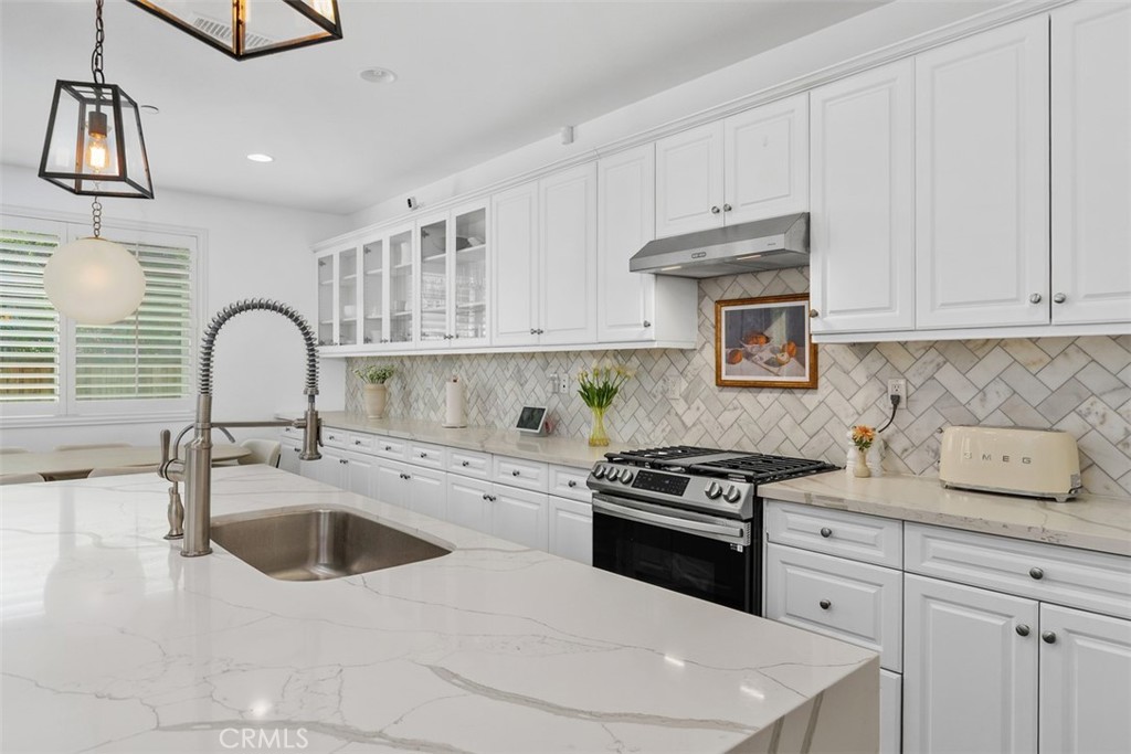 11415 Valley Oak