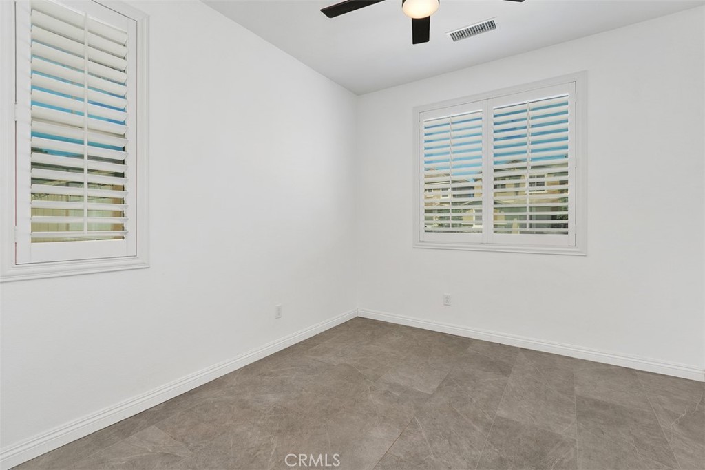 11415 Valley Oak