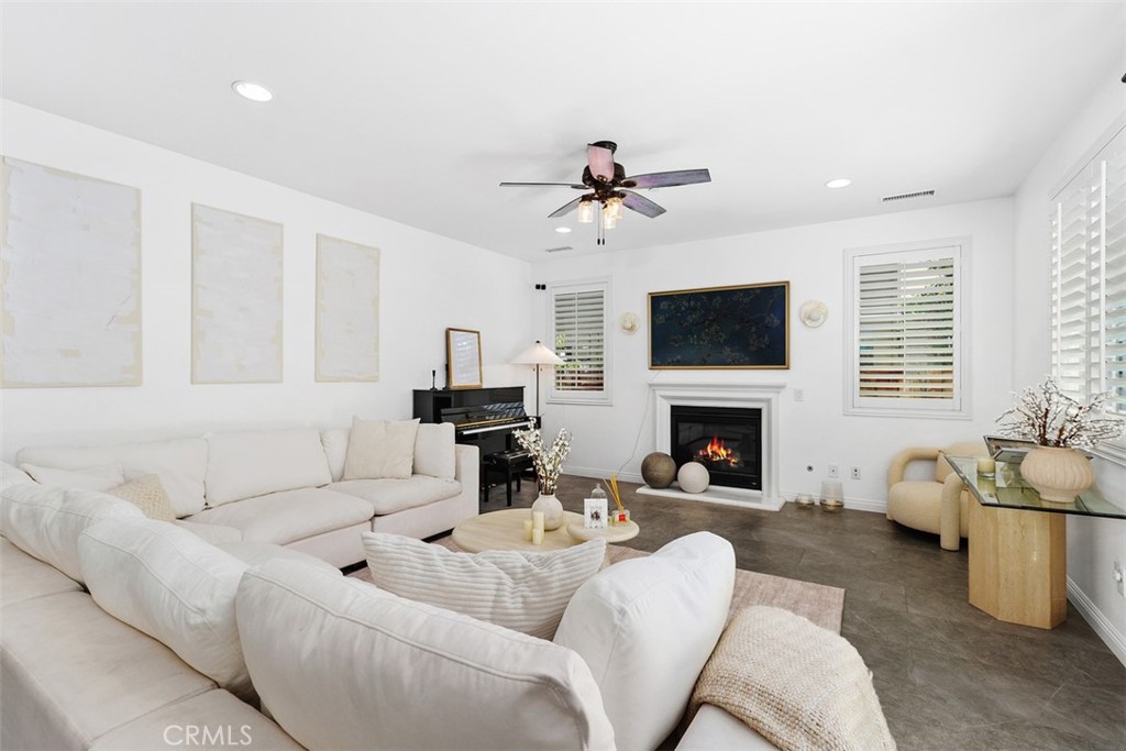 11415 Valley Oak