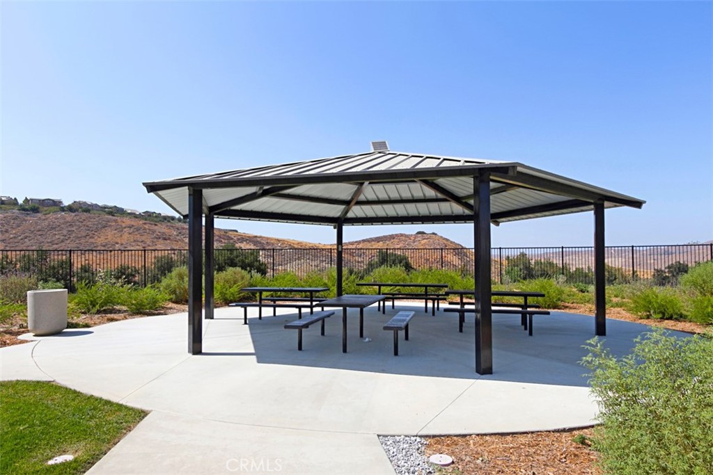 11415 Valley Oak