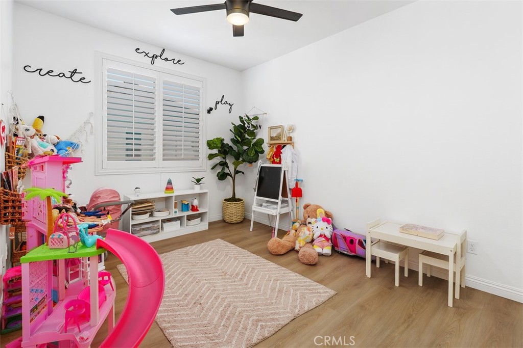 11415 Valley Oak