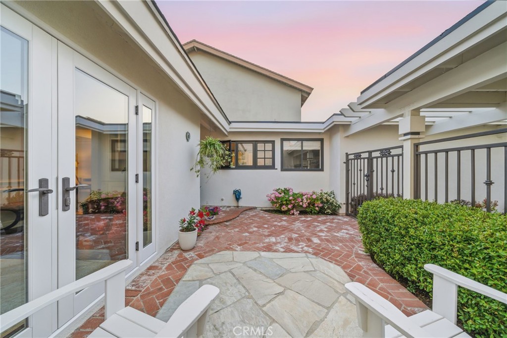 3 Whitewood