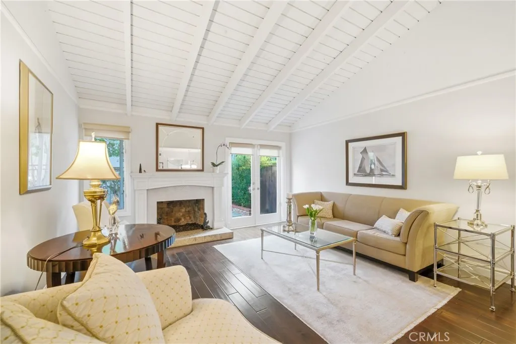 3 Whitewood Way