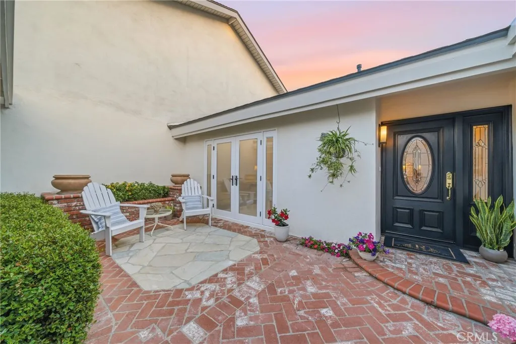 3 Whitewood Way