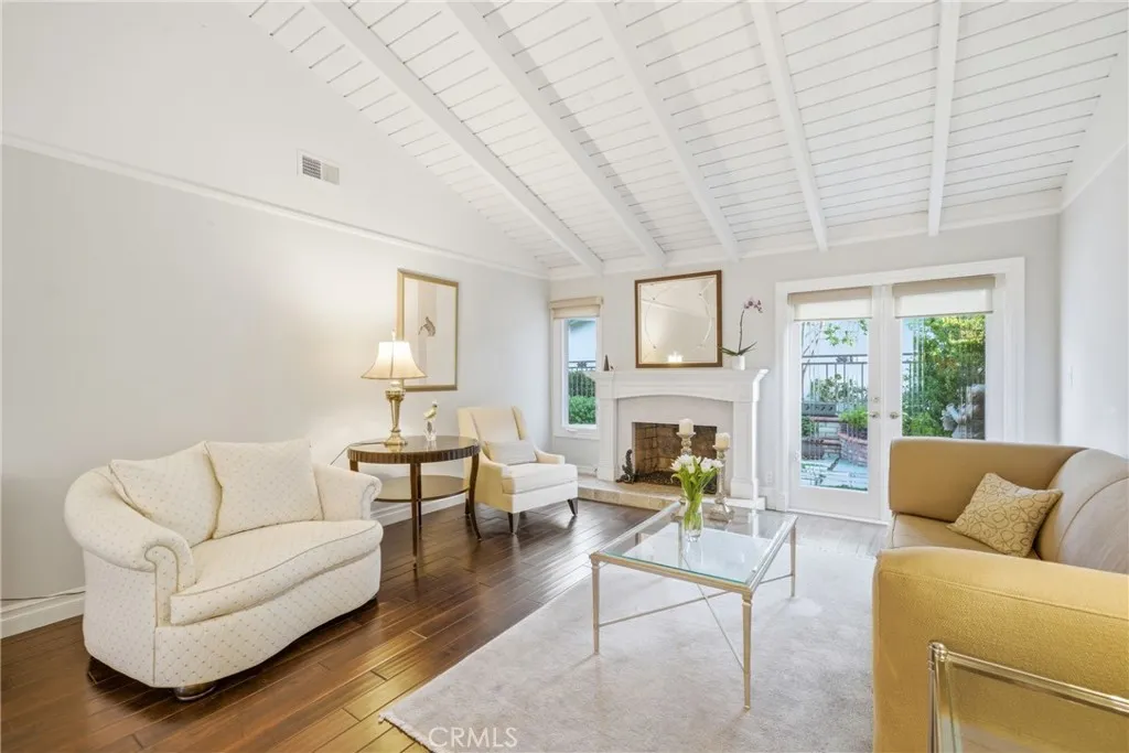 3 Whitewood Way