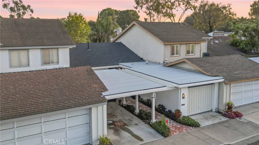 3 Whitewood