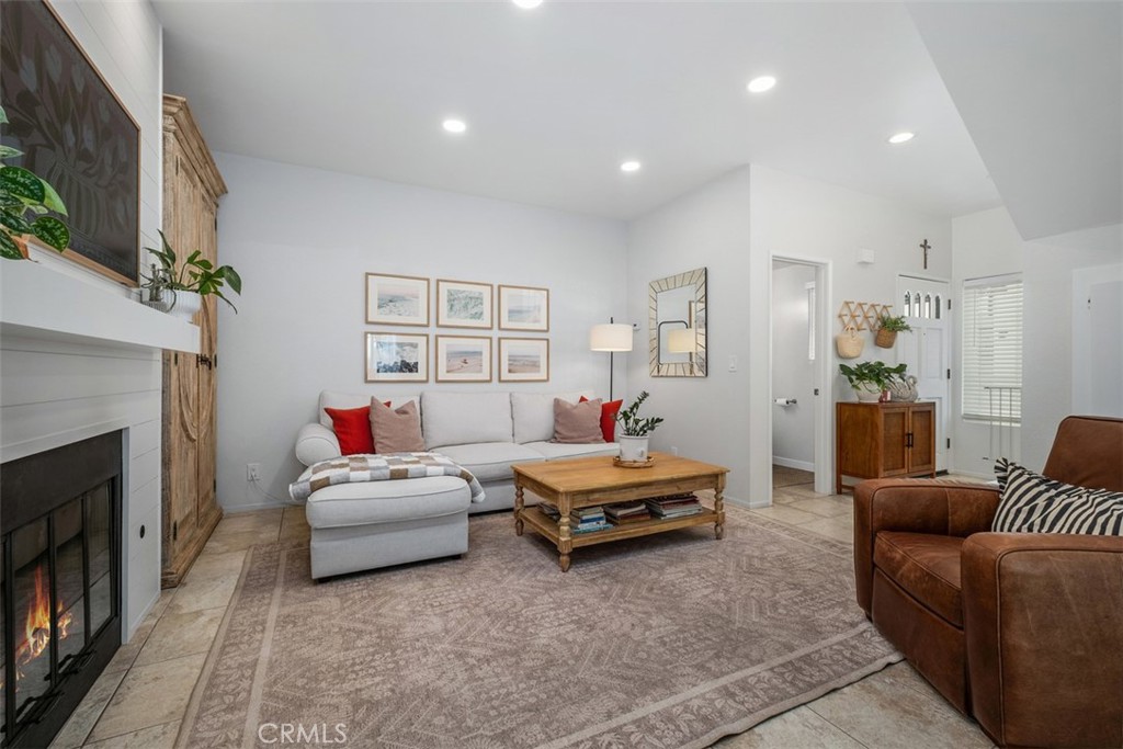 26151 Via California