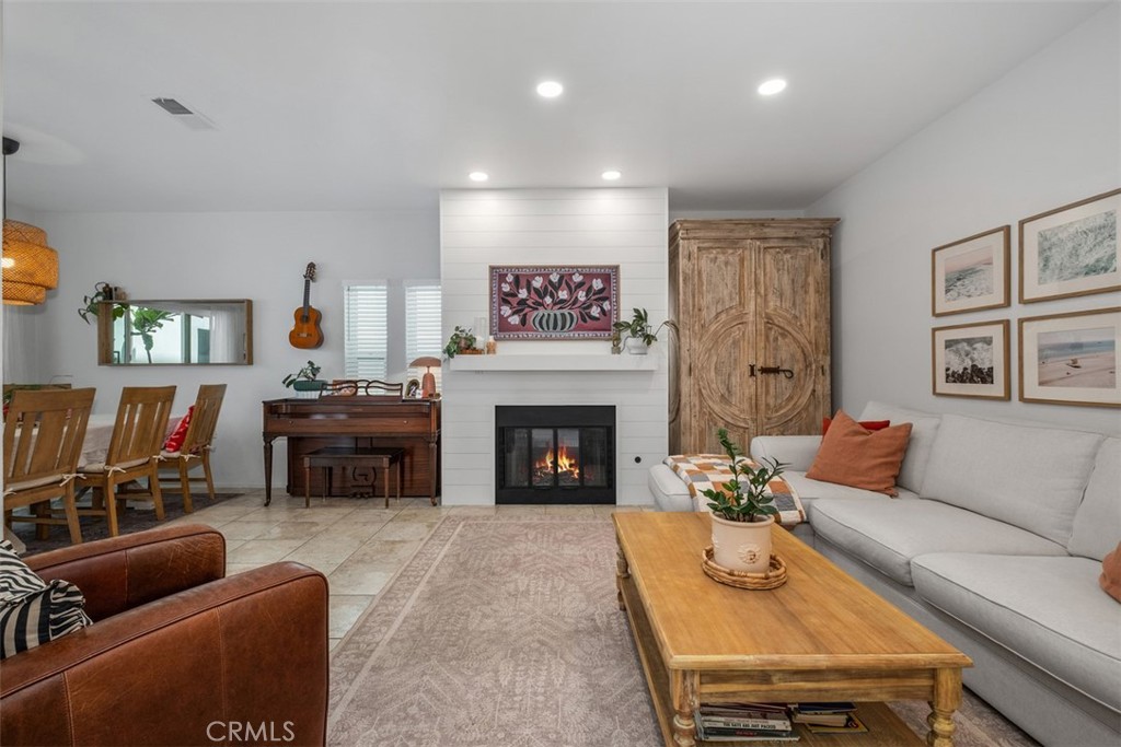 26151 Via California