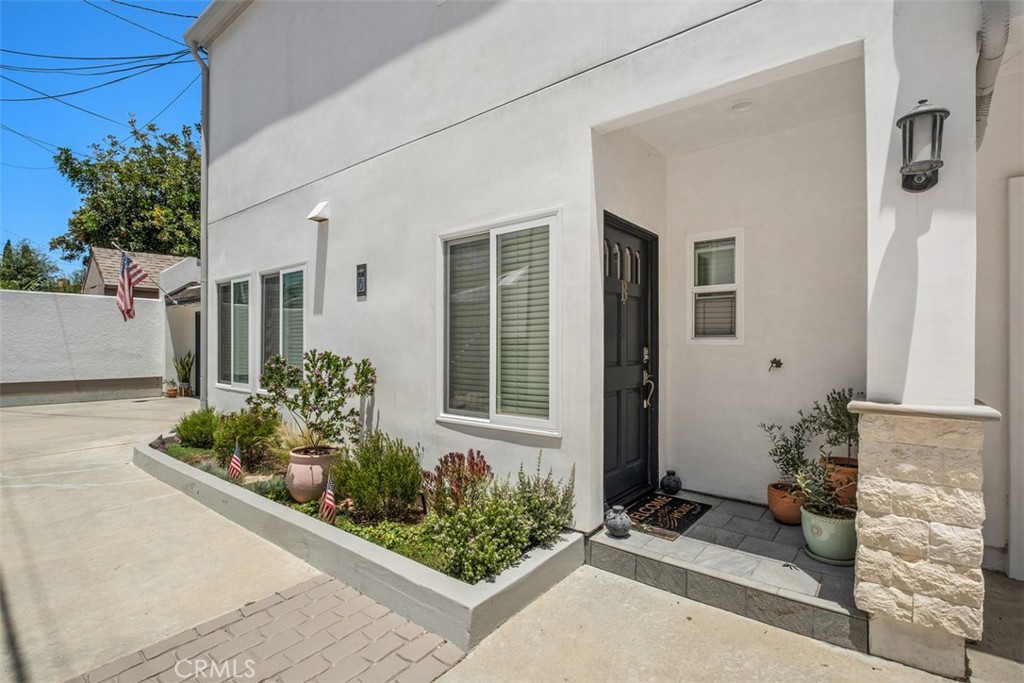 26151 Via California