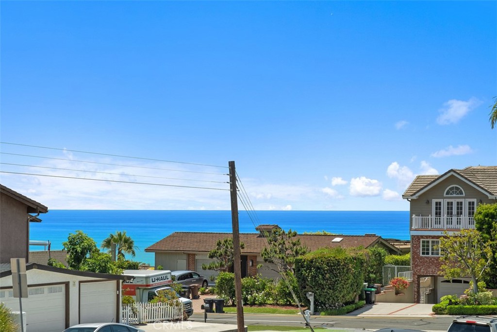 26151 Via California