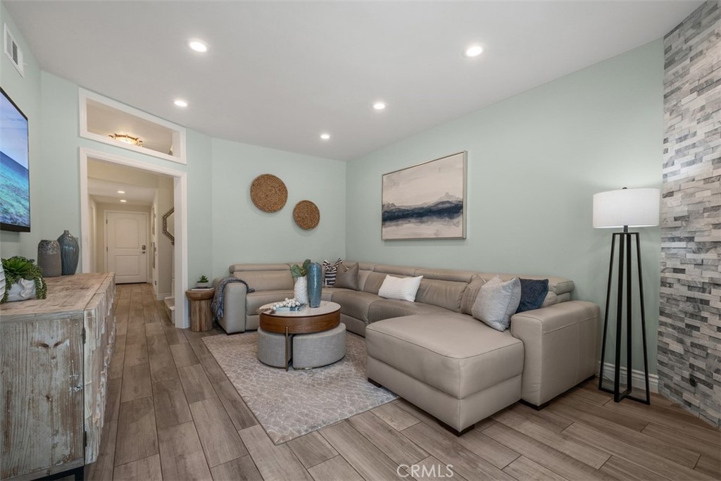 26151 Via California