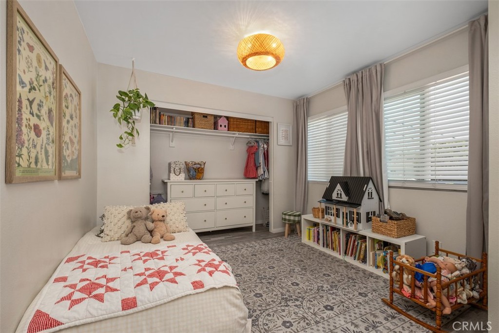 26151 Via California