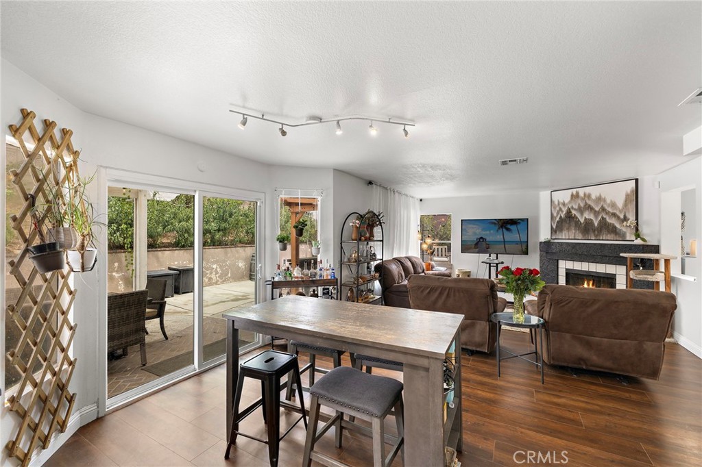 3810 Middleburg