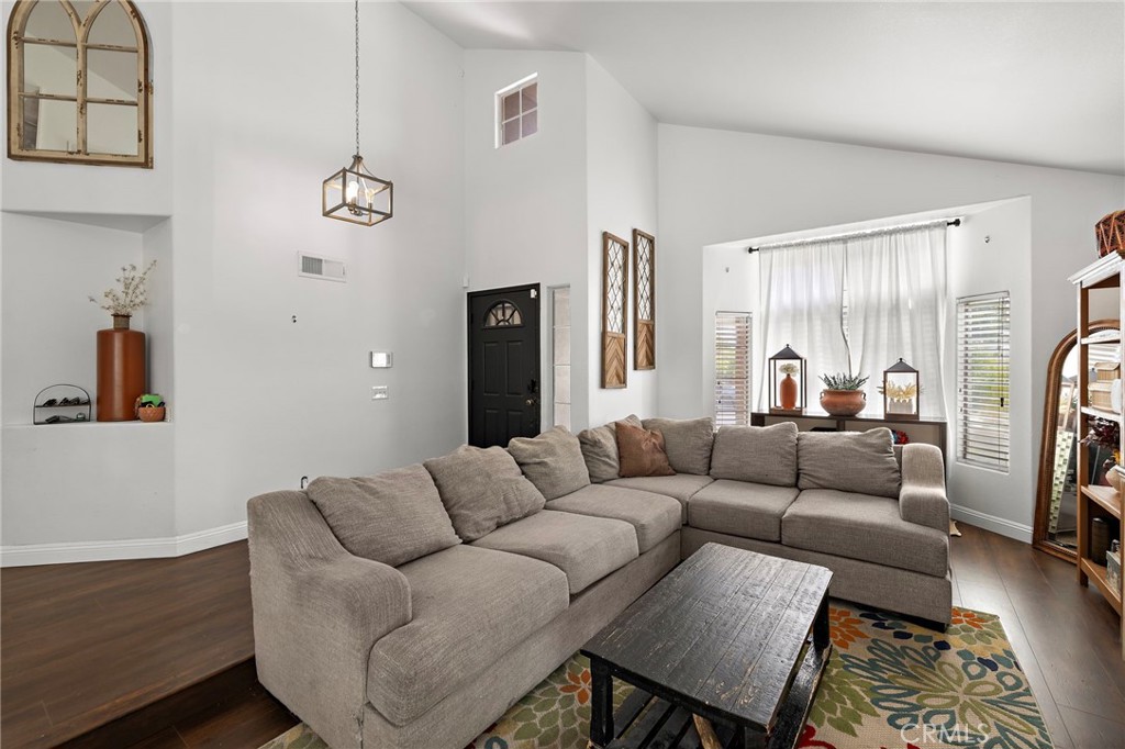 3810 Middleburg