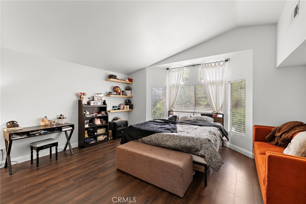 3810 Middleburg