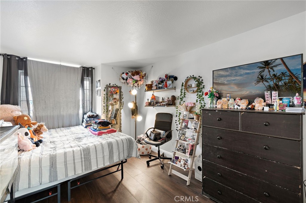 3810 Middleburg