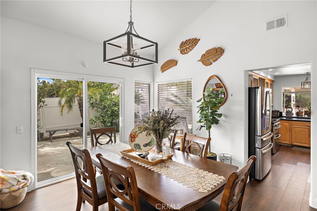 3810 Middleburg