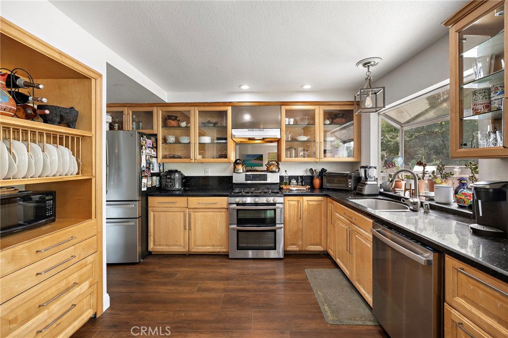 3810 Middleburg