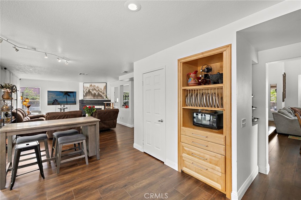 3810 Middleburg