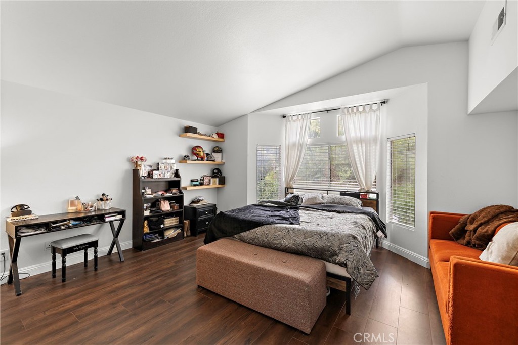 3810 Middleburg