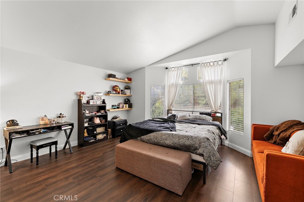 3810 Middleburg