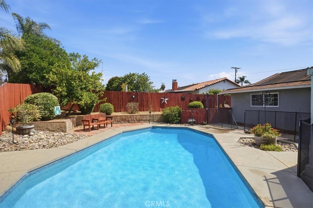 13148 Ridgedale