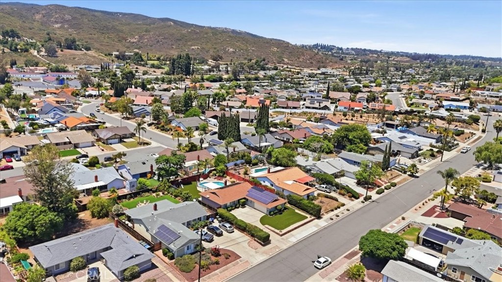 13148 Ridgedale