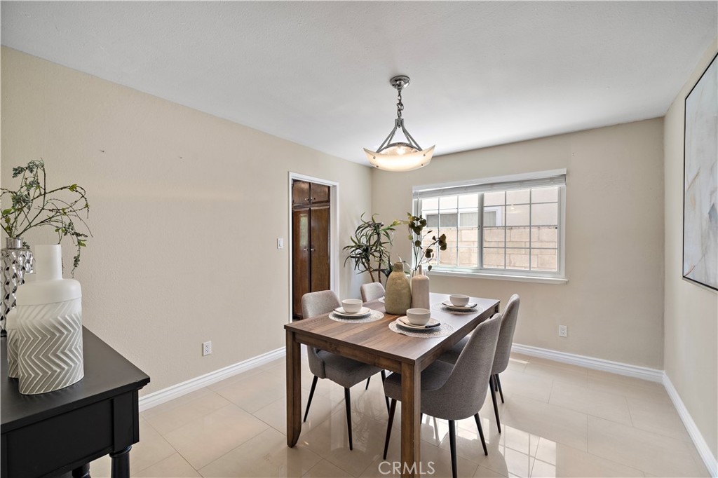 104 S Carousel Street