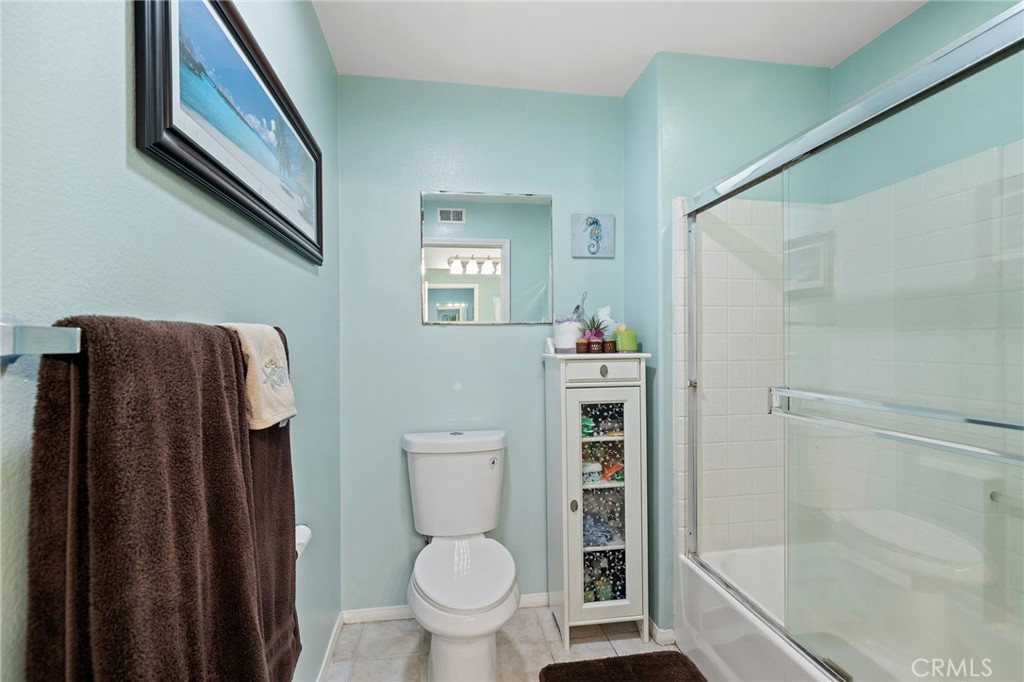 3204 Ladrillo Aisle