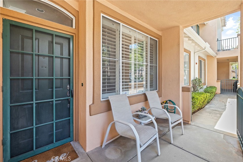 3204 Ladrillo Aisle