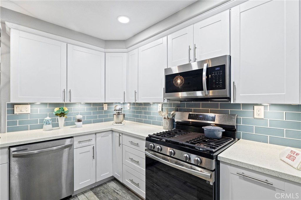 3204 Ladrillo Aisle