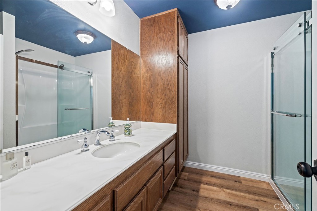 14 Aldergrove