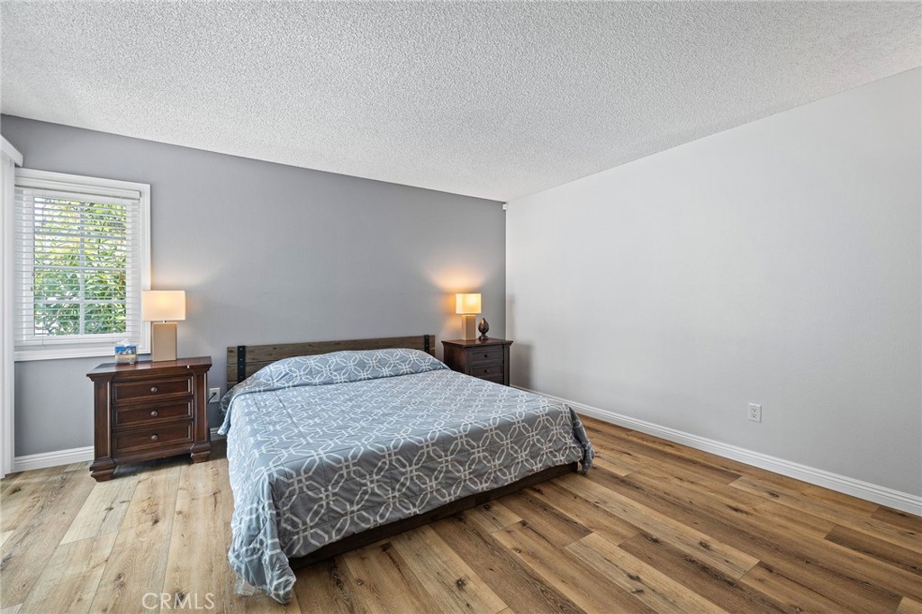 14 Aldergrove