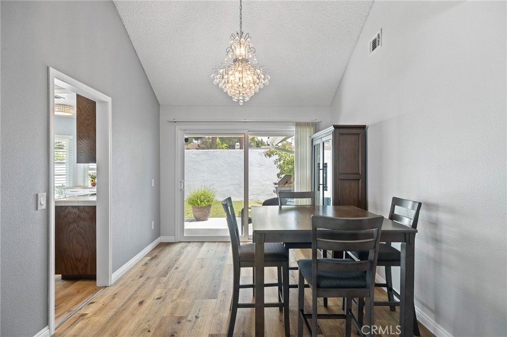 14 Aldergrove