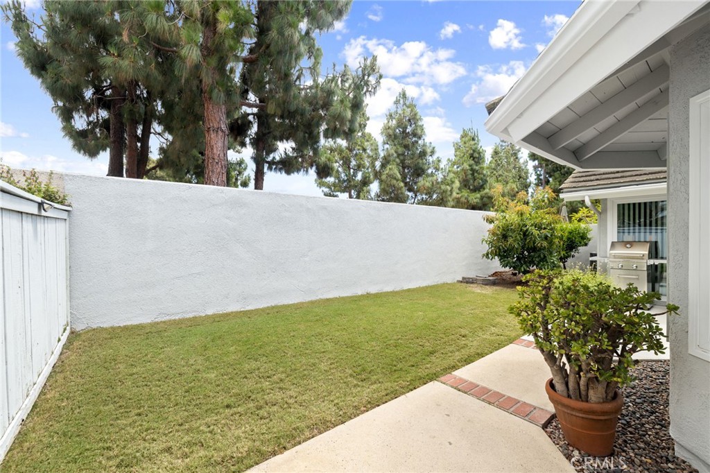 14 Aldergrove