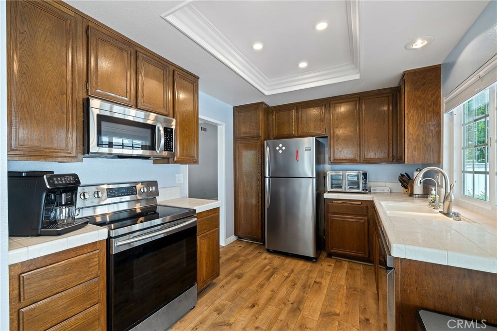 14 Aldergrove