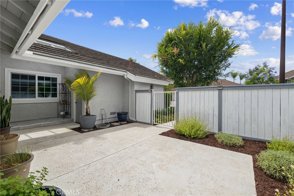 14 Aldergrove
