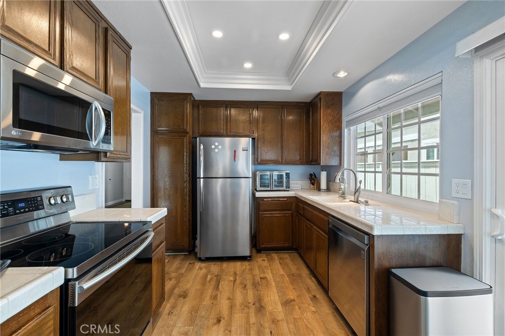 14 Aldergrove