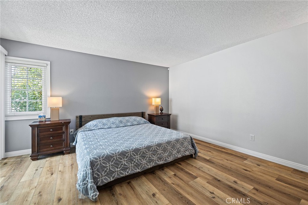 14 Aldergrove