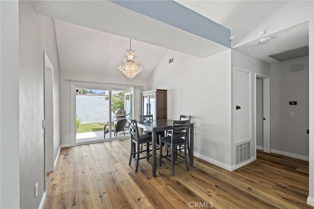 14 Aldergrove