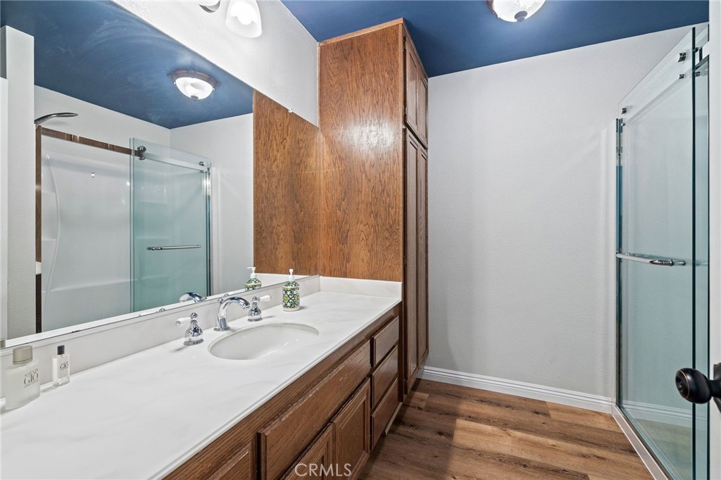 14 Aldergrove