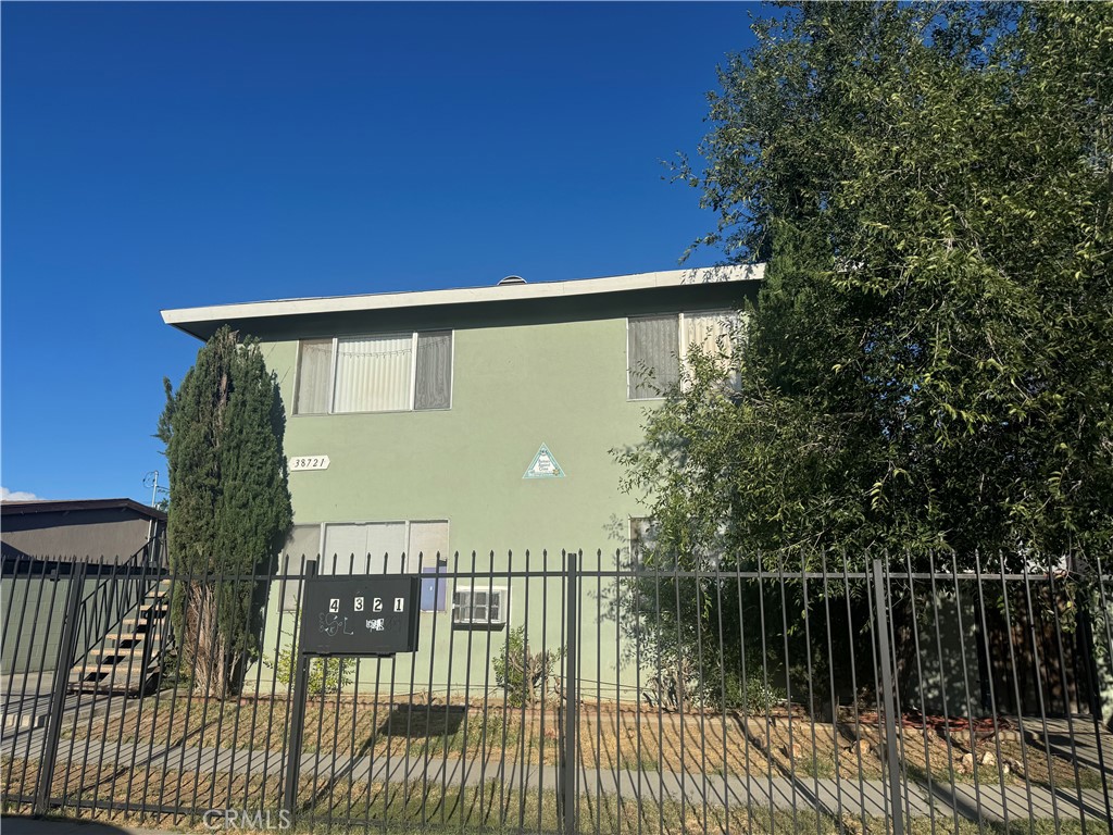 38721 5th E 1-4