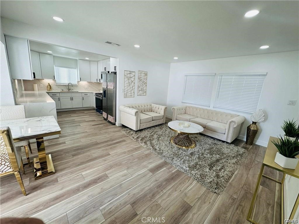 506 W Victor