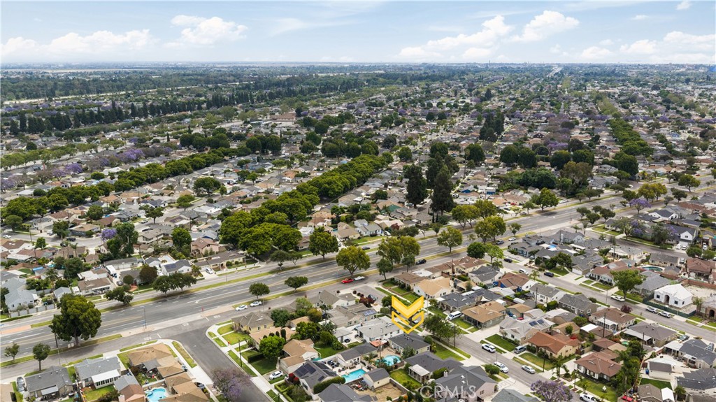 6541 E Walkerton