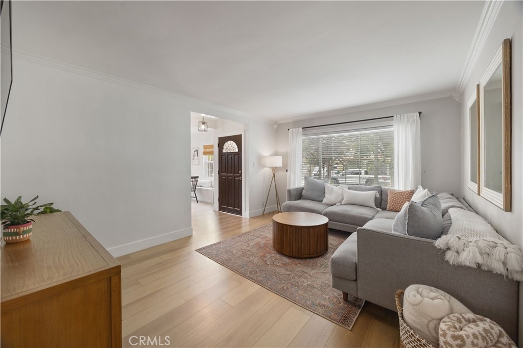 6541 E Walkerton